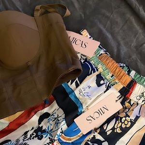 Mesh Underwire Bustier Top x Floral Print High waisted Pants